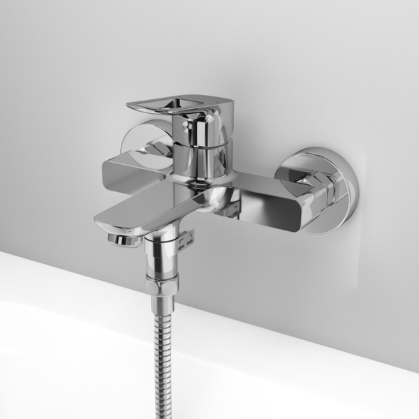 Смеситель для ванны IDDIS Spin (SPISB02i02WA)